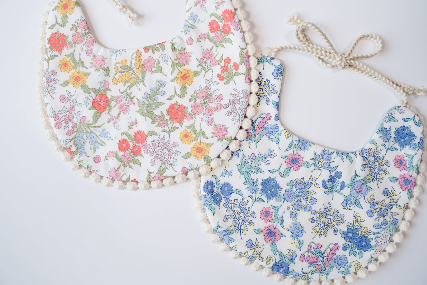 Poppy Reversible Floral Bib Set